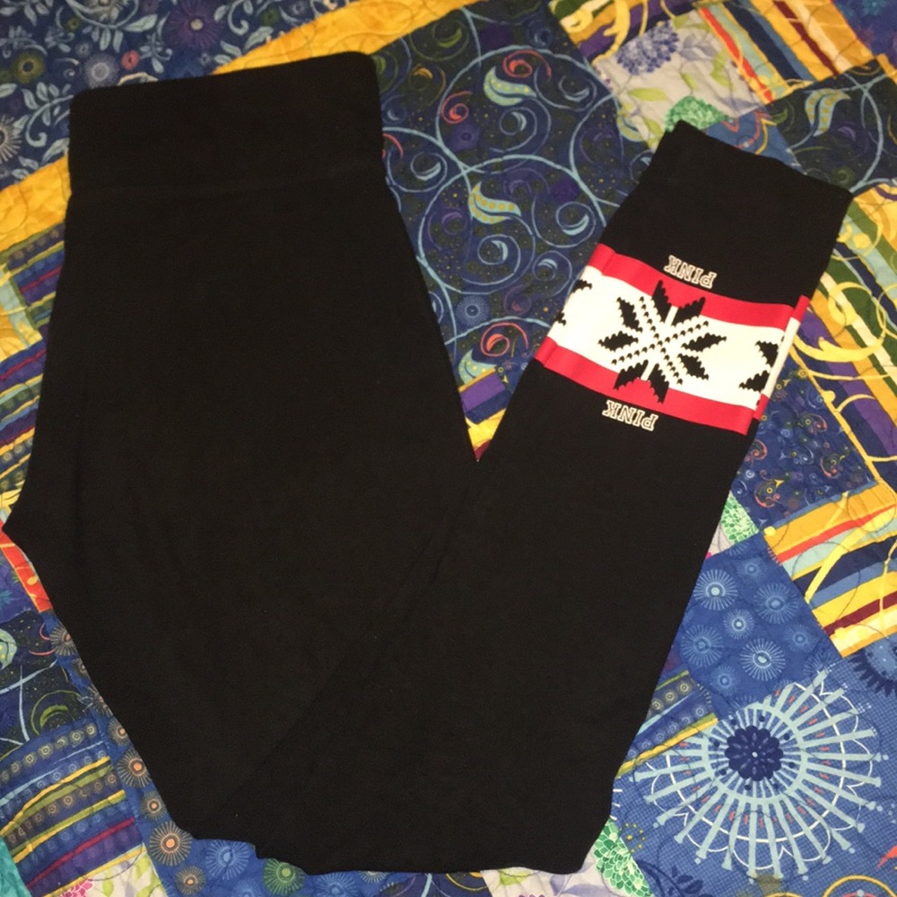 PINK Holiday Yoga Leggings